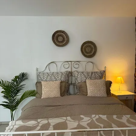 Gemuetlich & Einzigartig: Altbauloft In *