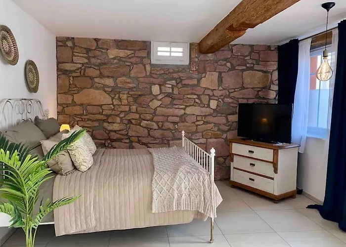 Gemuetlich & Einzigartig: Altbauloft In *