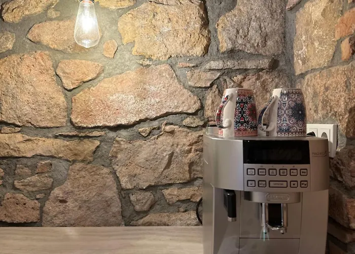 Apartamento Gemuetlich & Einzigartig: Altbauloft In *